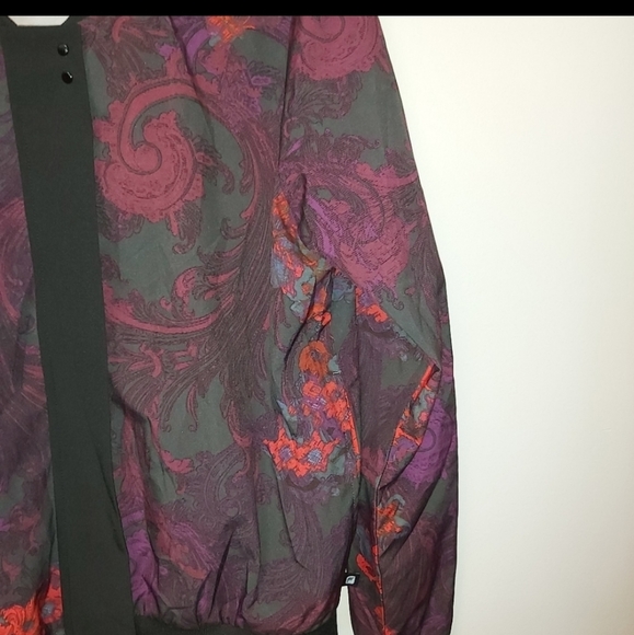 FABLETICS floral jacket - Picture 2 of 5